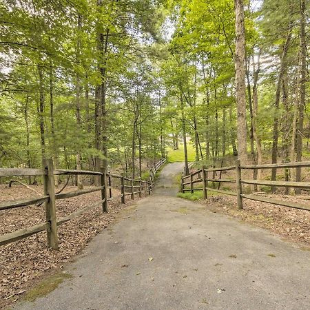 Creekside Berkeley Springs Cabin On 35 Acres! Dış mekan fotoğraf