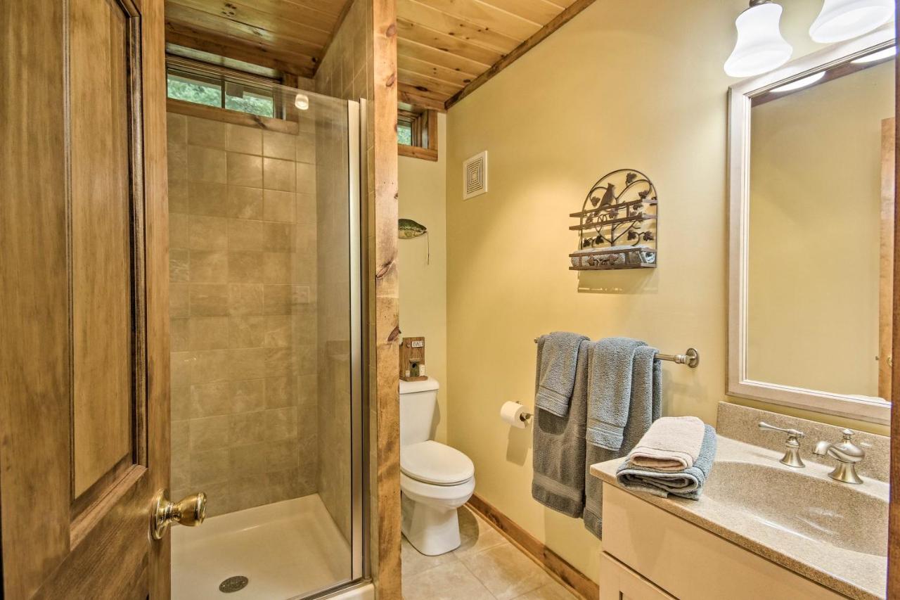 Creekside Berkeley Springs Cabin On 35 Acres! Dış mekan fotoğraf