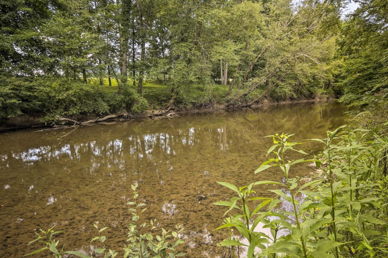 Creekside Berkeley Springs Cabin On 35 Acres! Dış mekan fotoğraf